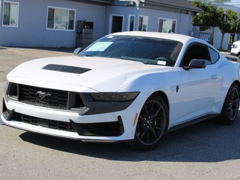 Used 2025 Ford Mustang Dark Horse image 7