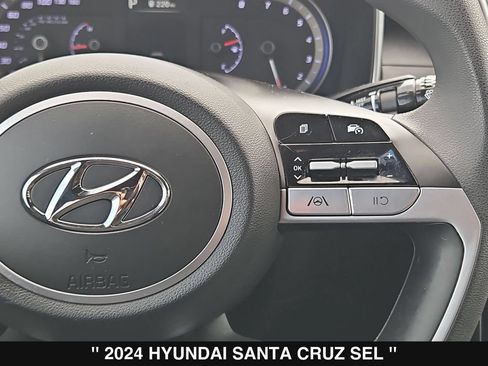 Used 2024 Hyundai Santa Cruz SEL FWD image 25