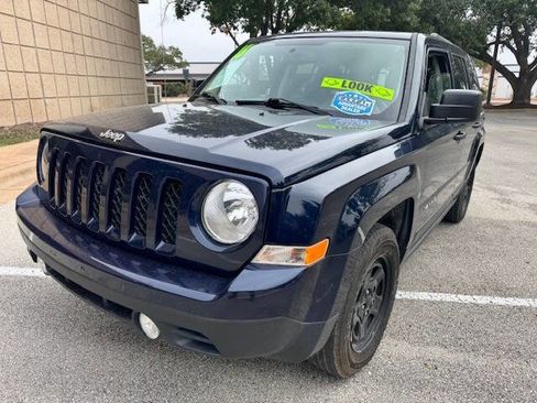 Used 2016 Jeep Patriot Sport image 31