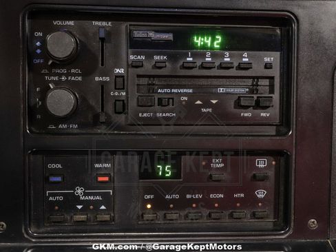 Used 1987 Chevrolet Corvette Coupe image 97