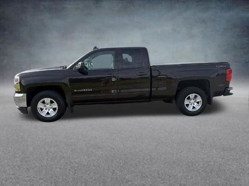 Used 2018 Chevrolet Silverado 1500 LT w/ All Star Edition AWD/4WD image 2