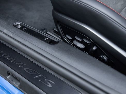 Certified 2025 Porsche 911 Targa 4 GTS image 23