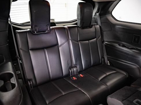 Used 2018 Nissan Pathfinder SL FWD image 44
