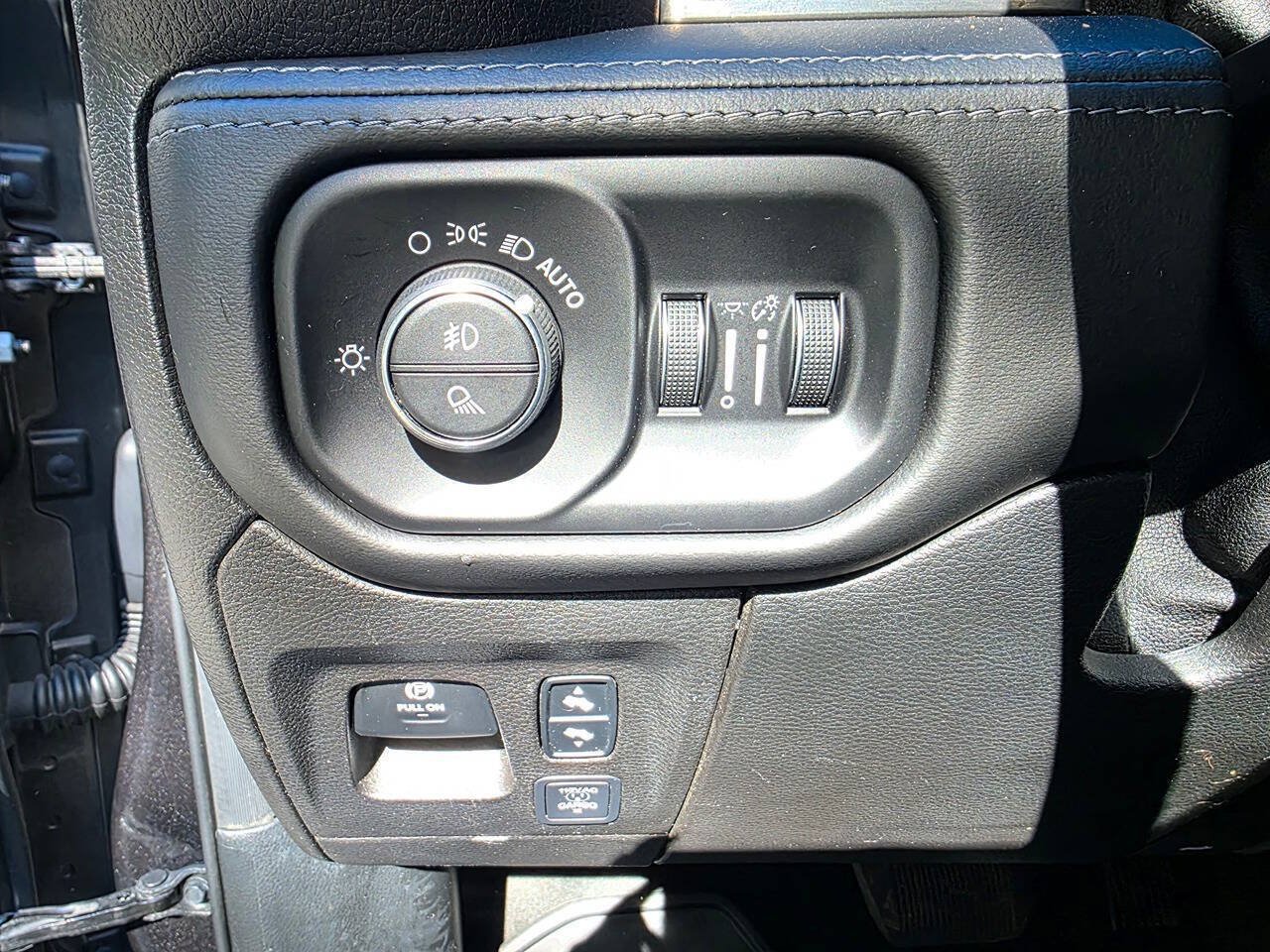 Used 2020 RAM 1500 Limited AWD/4WD image 20