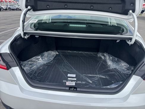 New 2026 Toyota Camry XLE AWD/4WD image 16