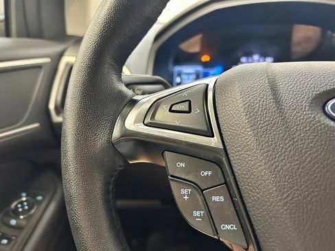 Used 2024 Ford Edge SEL AWD/4WD image 10