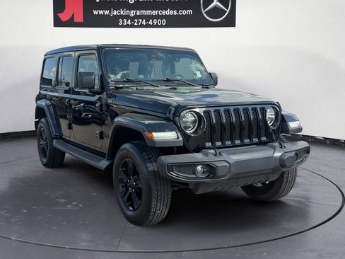 Used 2021 Jeep Wrangler Unlimited Sahara image 7