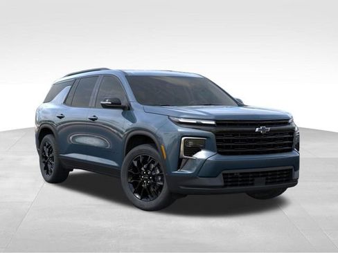 New 2026 Chevrolet Traverse LT image 7