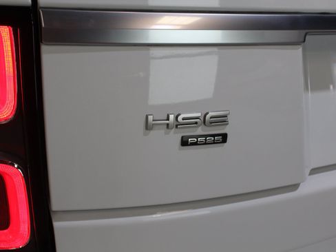 Used 2022 Land Rover Range Rover P525 Westminster Edition AWD/4WD image 10