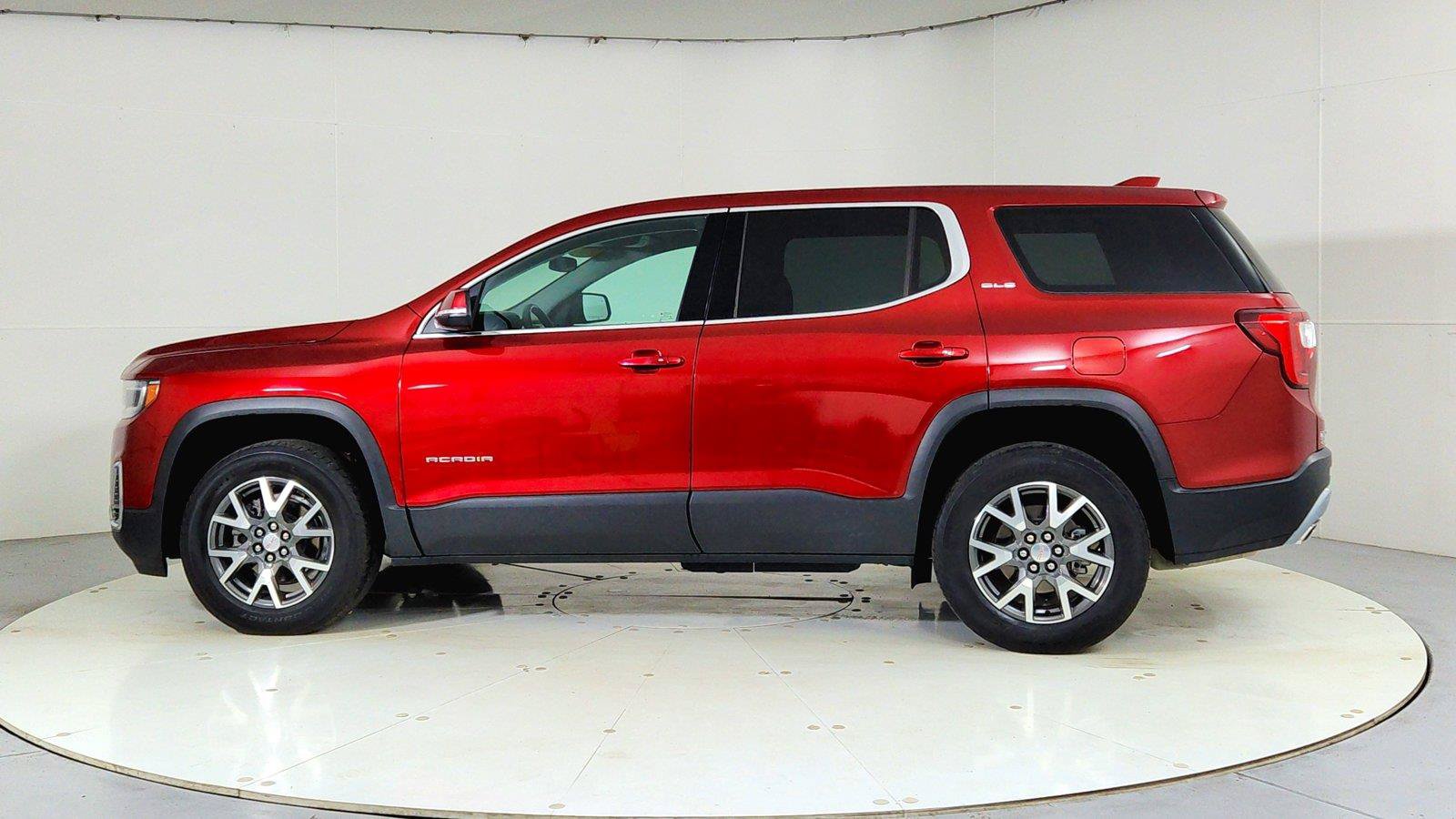 Used 2023 GMC Acadia SLE FWD image 5