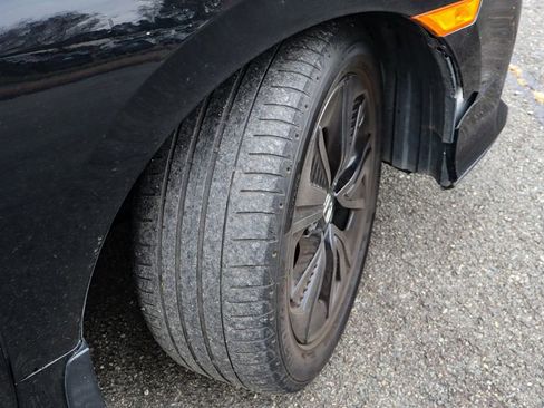 Used 2018 Honda Civic EX image 39