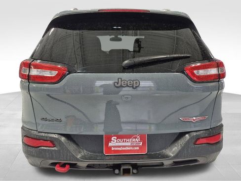 Used 2015 Jeep Cherokee Trailhawk w/ Leather Interior Group image 5