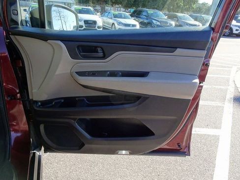 Used 2018 Honda Odyssey EX-L image 17