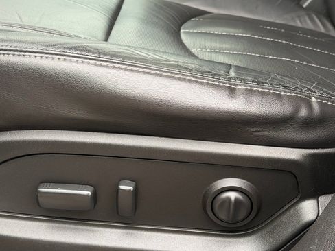 Used 2016 Buick Enclave Leather image 13