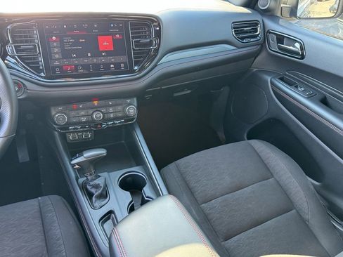 Used 2025 Dodge Durango GT w/ Blacktop Package AWD/4WD image 16