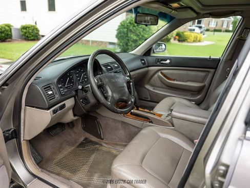 Used 1994 Acura Legend GS FWD image 20