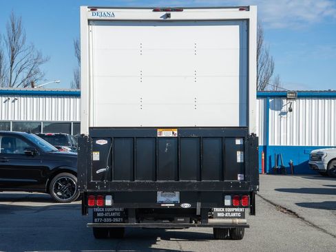 Used 2023 Ford E-450 and Econoline 450 Super Duty w/ Power Windows & Locks Group image 5