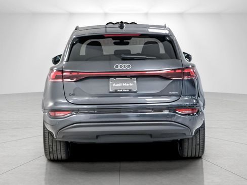 New 2025 Audi Q6 e-tron Prestige image 4