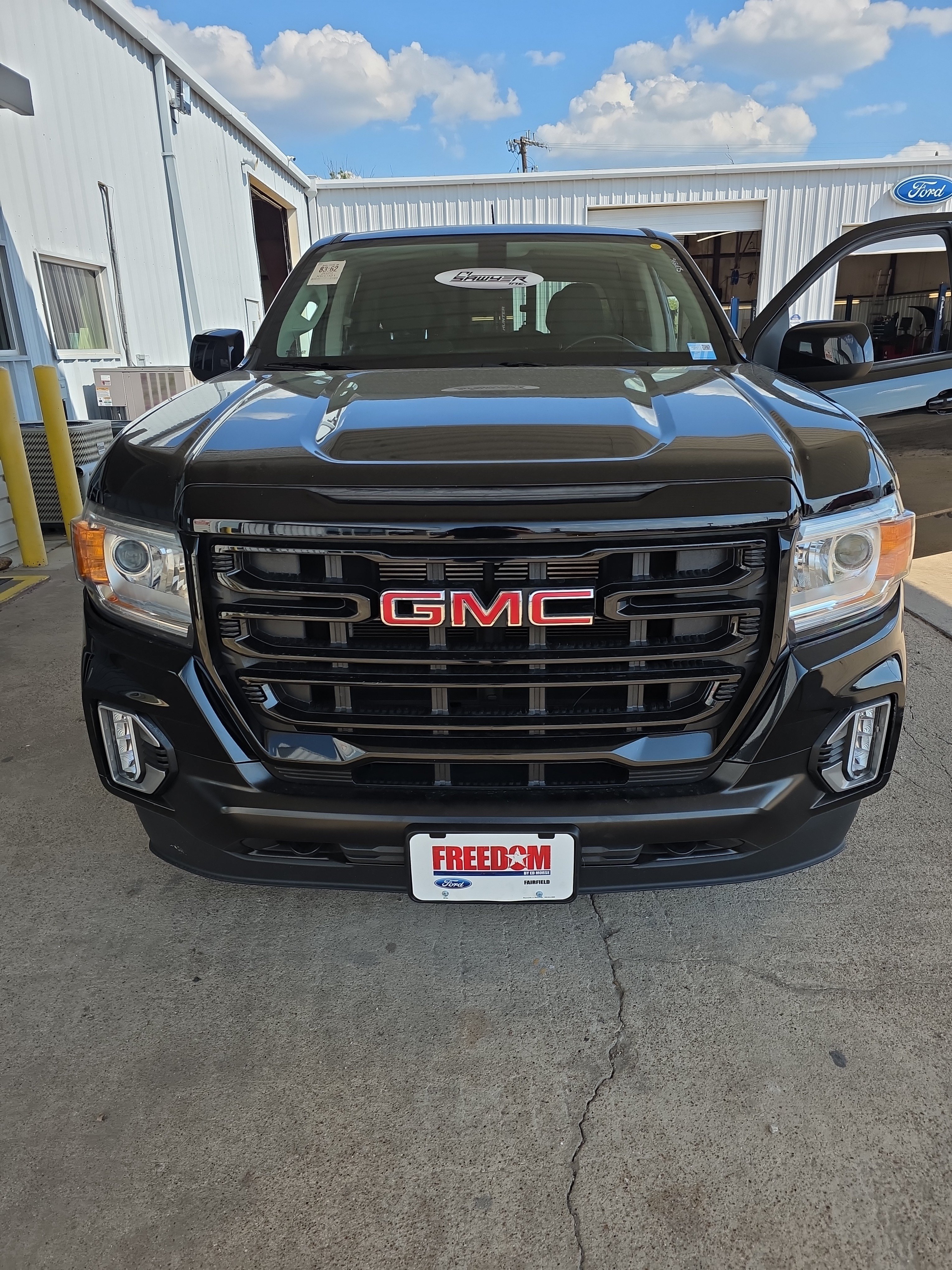 Used 2022 GMC Canyon Elevation w/ Elevation Premium Package RWD image 4