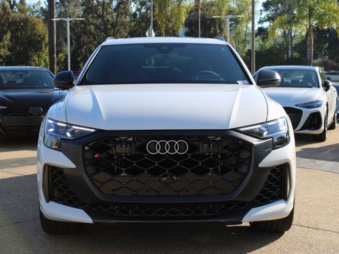 New 2026 Audi RS Q8 performance image 9