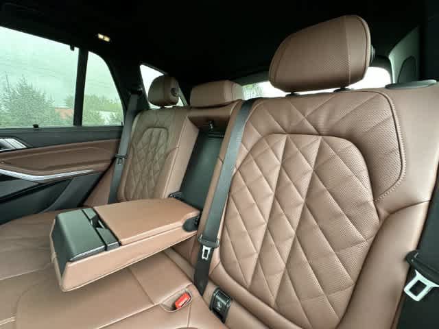 Used 2024 BMW X5 xDrive50e w/ M Sport Package AWD/4WD image 18