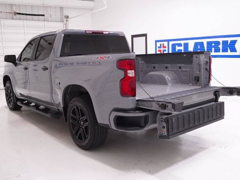 Used 2024 Chevrolet Silverado 1500 Custom w/ Turbomax Blackout Package AWD/4WD image 28