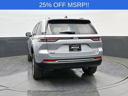 New 2025 Jeep Grand Cherokee Laredo X w/ Luxury Tech Group I AWD/4WD image 5