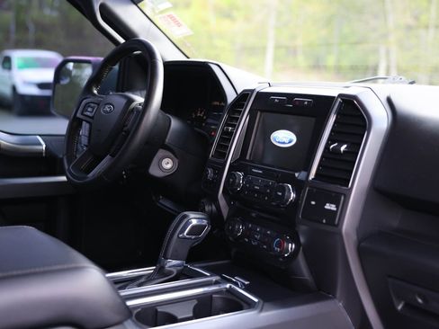 Used 2018 Ford F150 XLT w/ Equipment Group 302A Luxury AWD/4WD image 10