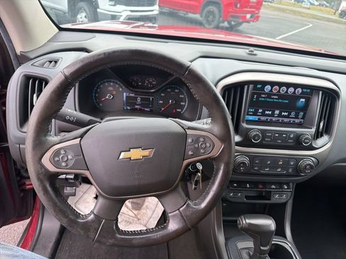 Used 2018 Chevrolet Colorado Z71 AWD/4WD image 22