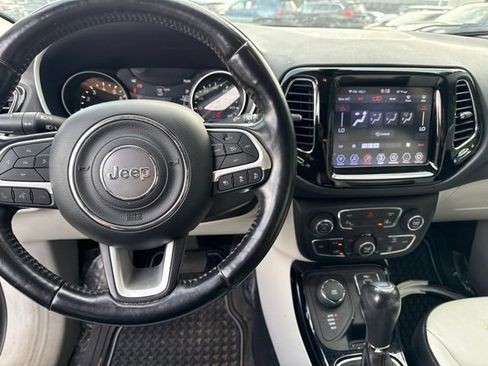 Used 2021 Jeep Compass Limited AWD/4WD image 10
