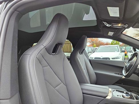 Used 2025 BMW iX xDrive50 image 12