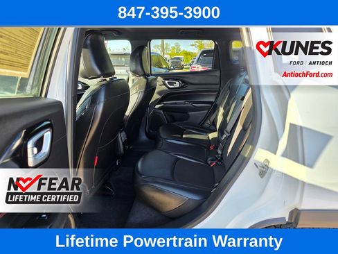 Used 2025 Jeep Compass Trailhawk AWD/4WD image 18