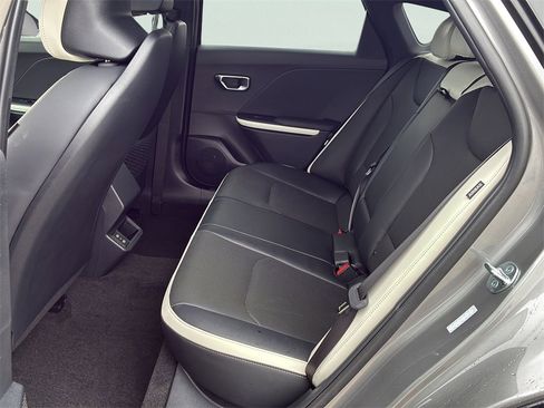 New 2025 Kia K4 GT-Line image 16