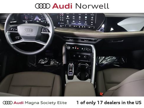 Used 2025 Audi Q5 2.0T Premium w/ Convenience Package image 26