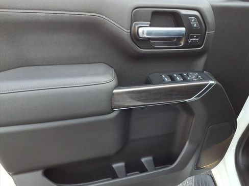 Used 2021 Chevrolet Silverado 1500 LTZ w/ Safety Package II AWD/4WD image 17