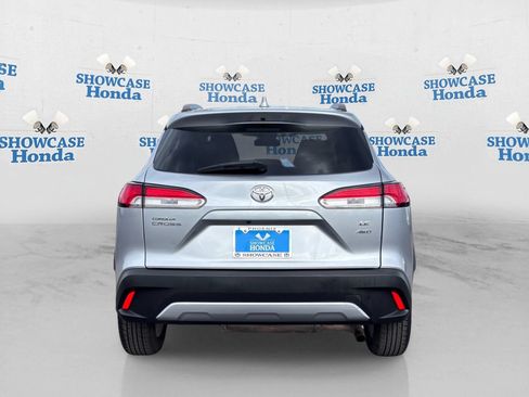 Used 2022 Toyota Corolla Cross LE AWD/4WD image 7