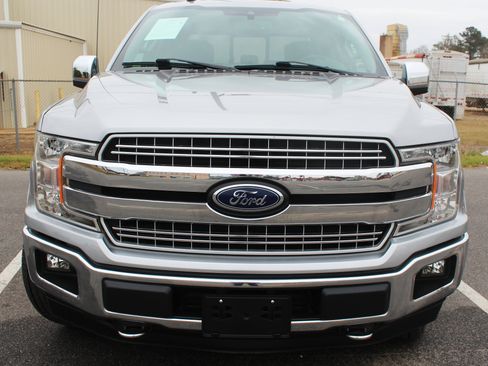 Used 2020 Ford F150 Lariat image 13