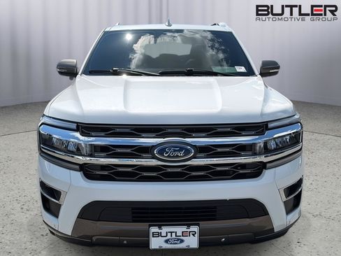 Certified 2024 Ford Expedition King Ranch RWD image 9