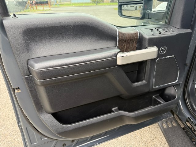 Used 2021 Ford F350 Lariat w/ Tremor Off-Road Package AWD/4WD image 11