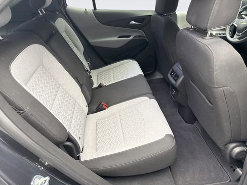 Used 2022 Chevrolet Equinox LS w/ LS Convenience Package image 17
