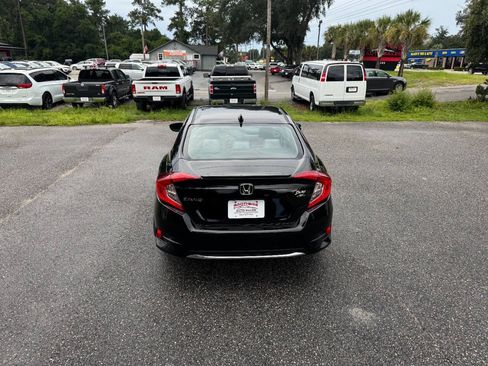 Used 2019 Honda Civic EX image 5