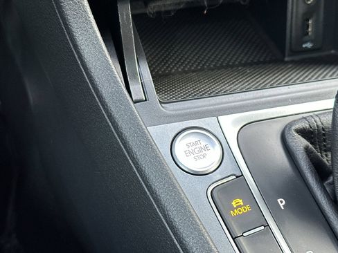 Used 2017 Volkswagen Golf Alltrack SE image 22