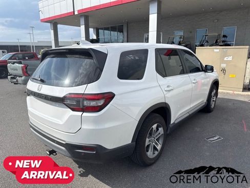 Used 2023 Honda Pilot EX-L image 4