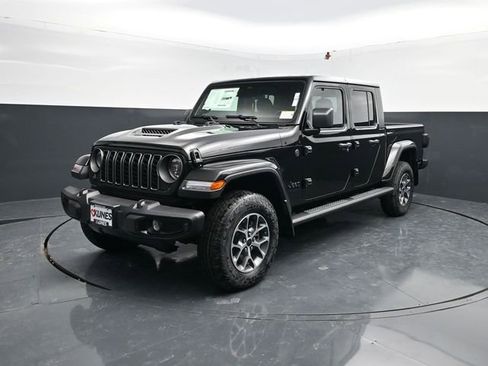 New 2026 Jeep Gladiator Sport image 4