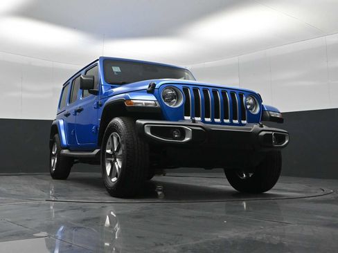 Used 2023 Jeep Wrangler Sahara w/ Safety Group image 19