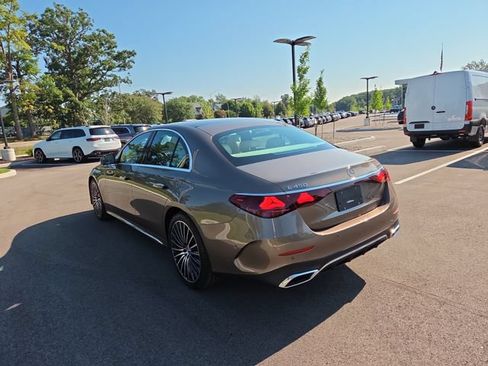 New 2027 Mercedes-Benz E 450 4MATIC Sedan image 5