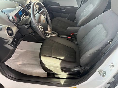 Used 2014 Chevrolet Sonic LT FWD image 11