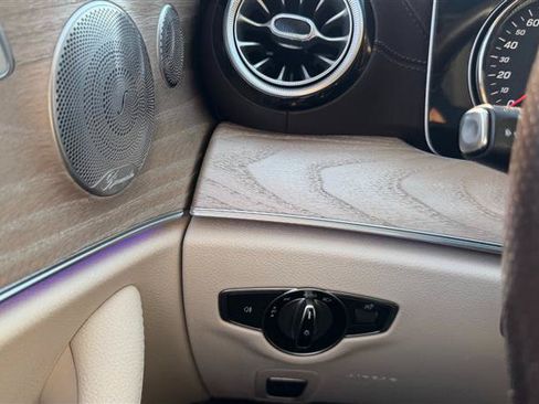 Used 2018 Mercedes-Benz E 400 Coupe image 23