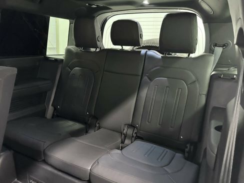 Used 2024 Land Rover Defender 130 X AWD/4WD image 17