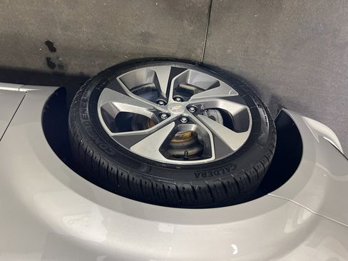 Certified 2018 Chevrolet Sonic Premier FWD image 25